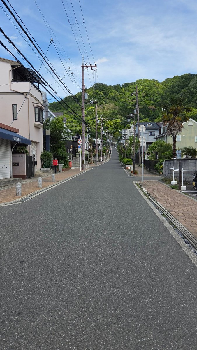 ookami620ken's tweet photo. 最近、調子のりすぎで…
血糖値がよろしく無く😅
病院の先生に怒られてるので…
週末だけ…ボチボチ…
🚶ウォーキング初めようかと…
手始めに久々、⛩️四條畷神社
まで…結構…キツイんよ😆
御朱印も貰ってきた🎶 https://t.co/bNpzkr3ZlU