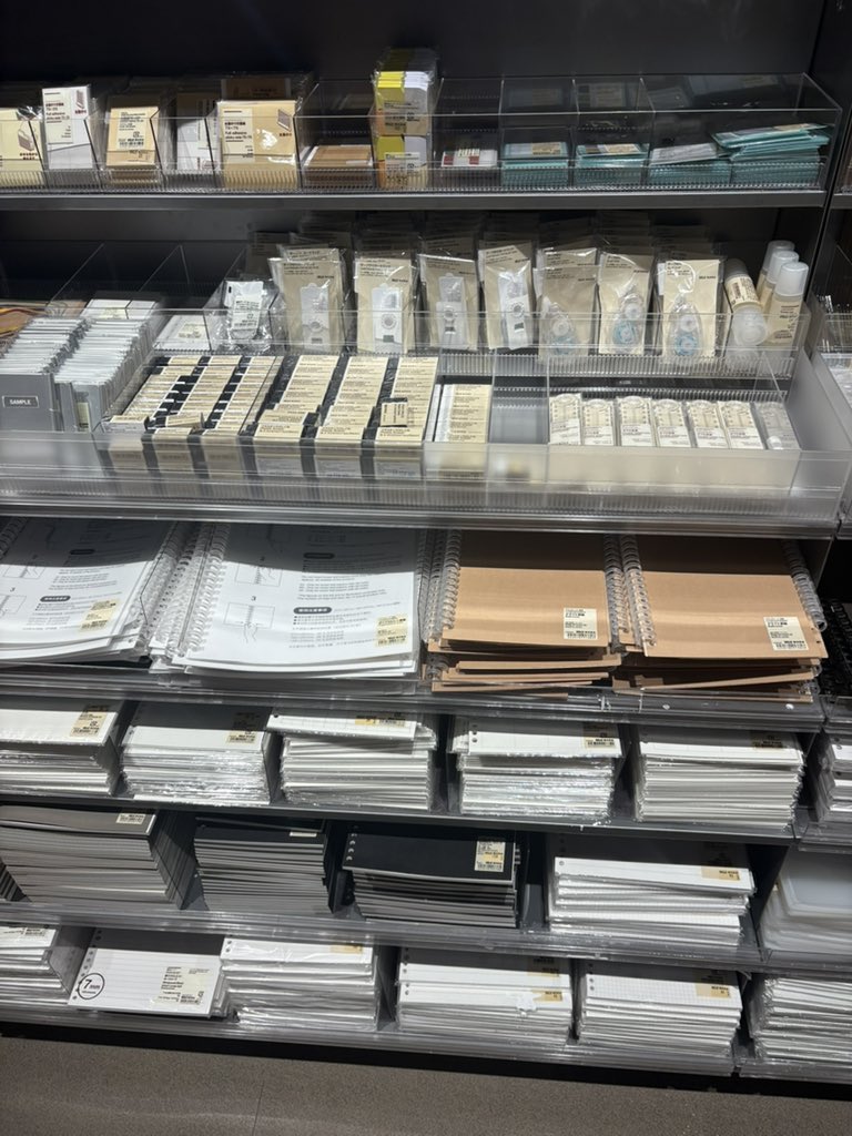 รับหิ้ว uniqlo muji tweet media