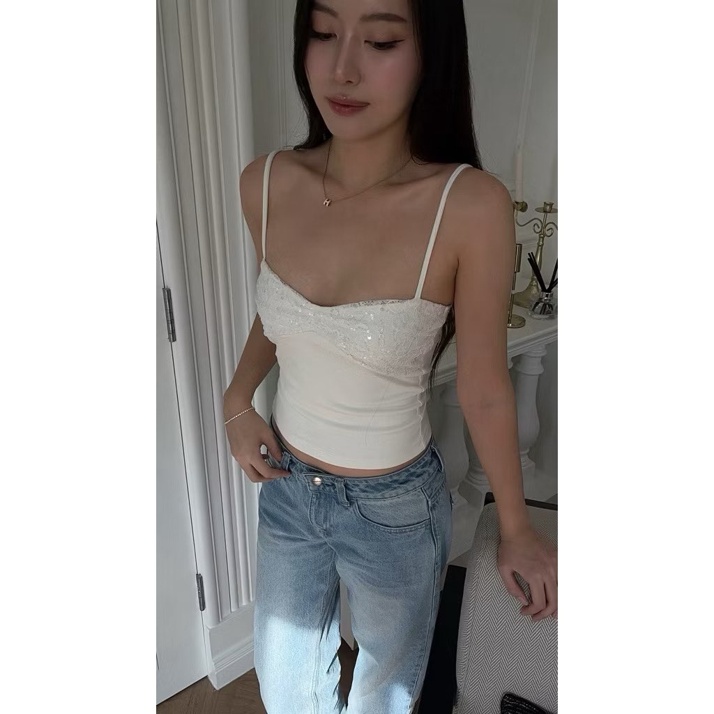 luvyousomatcha's tweet photo. ส่งต่อ shewear.bkk สีขาว size s 350รส ไม่มีตำหนิ ถุงครบ #shewearbkk #ส่งต่อshewearbkk #duexstudio #rudyyco #stylistshop #sistersfabric #ส่งต่อเสื้อผ้า https://t.co/9FQHODpvaG
