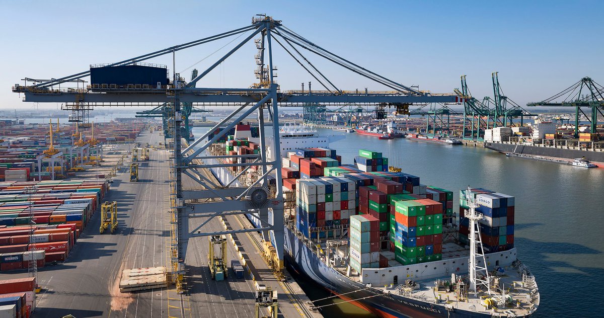 DPWorldEU's tweet photo. DP World wishes you a happy #EuropeDay 🇪🇺

Across our European ports, terminals and logistics operations, we are proud to work with our partners and EU stakeholders to build a more resilient, competitive and sustainable future for Europe.

Explore our operations here: https://t.co/iUJqJoPzf7
