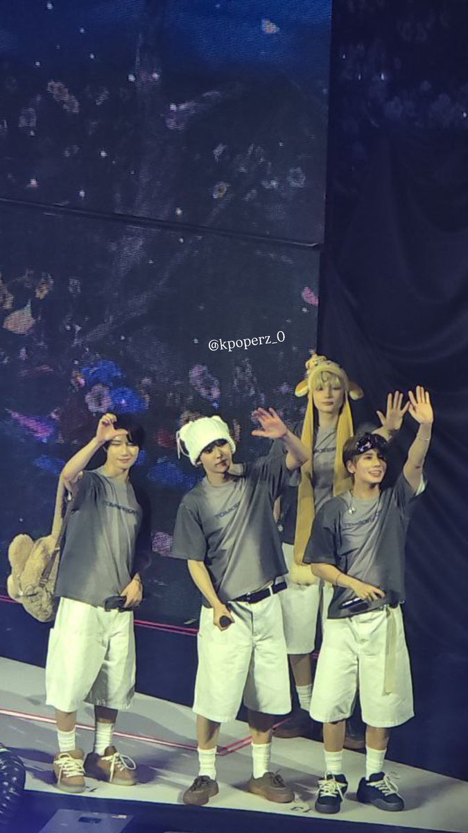 kpoperz__0's tweet photo. Feedback: Photos from #txtinkl

Seat: PS3
Venue: Unifi Arena 

#samsungrentalKL #samsungs24ultra https://t.co/WazA3bIMPx