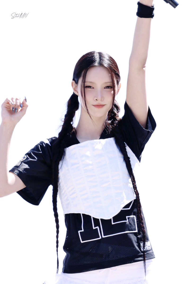 StarYUN tweet media