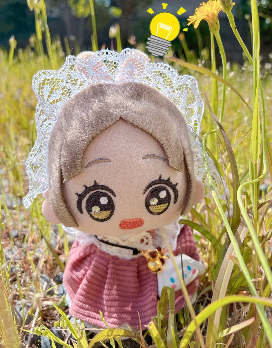 いい天気なので千奈ちゃんとお散歩☀️
千奈ちゃん何見つけたの？

#初星学園ぬいぬい部