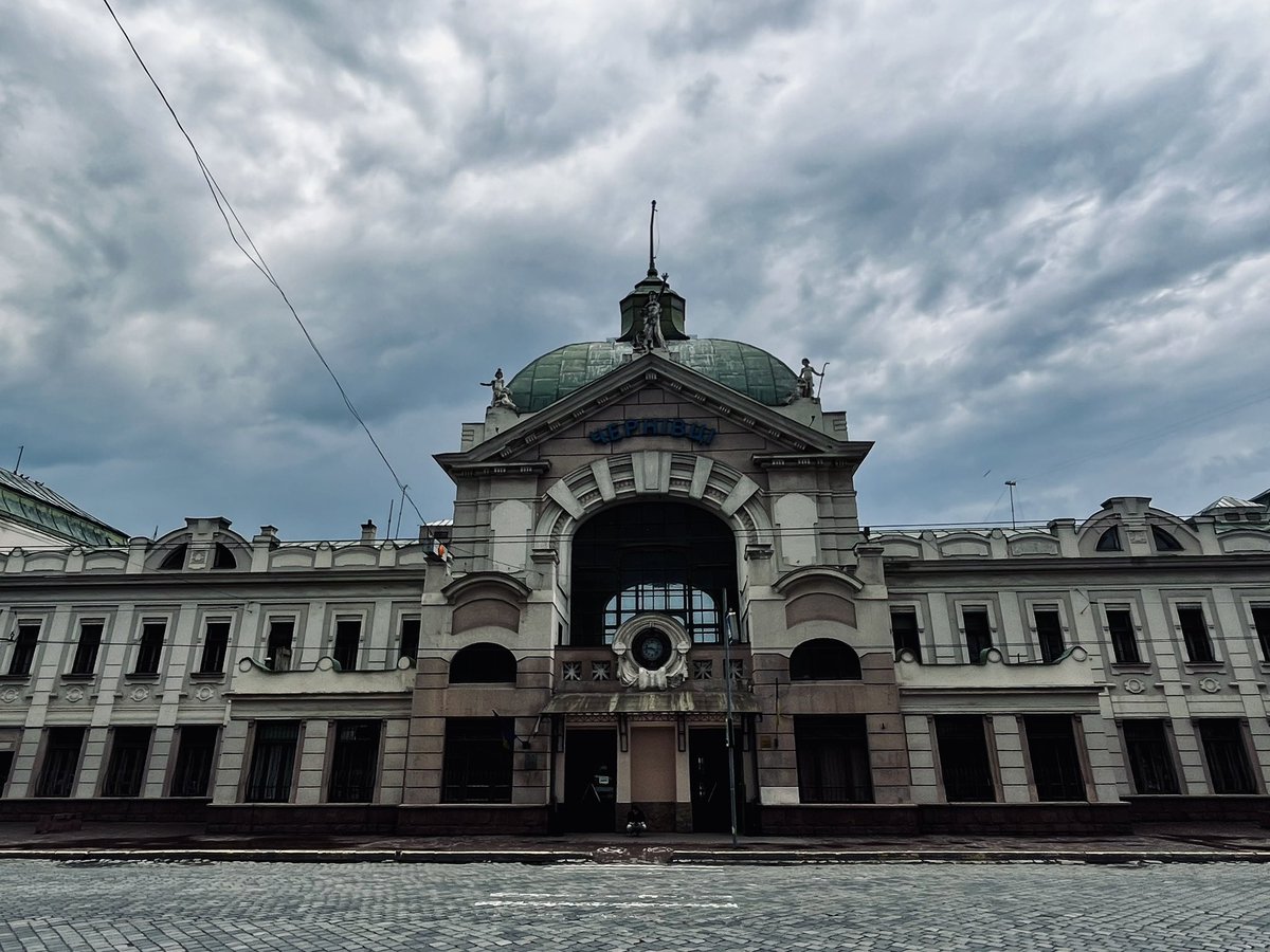 Bery_llin's tweet photo. ウクライナ🇺🇦

チェルニウツィー旅行 https://t.co/jrPsHgaYNP