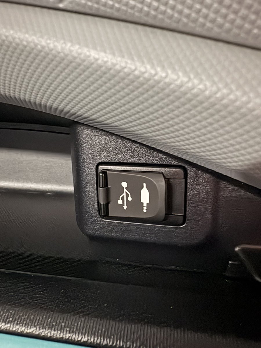 mazda5usdm's tweet photo. 紺プリさんアザス🙏 https://t.co/HjhjydrbRl