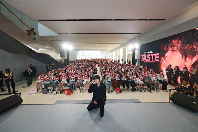 ไอ้พุน tweet media
