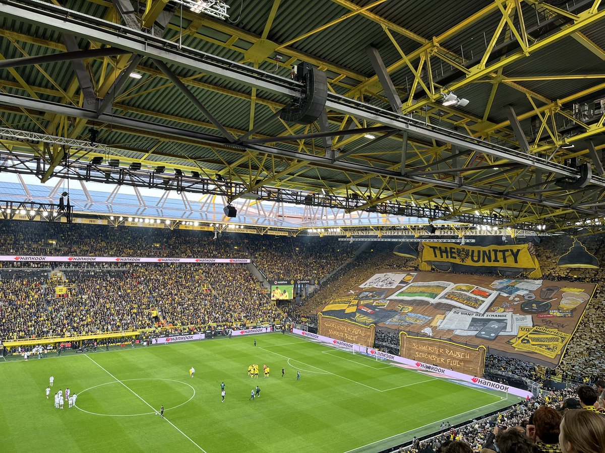 pr1893's tweet photo. Břéťa opět navařil a všem chutnalo.
Páteční @DestinaceFotbal BVB - Eintracht Frankfurt a moje první návštěva Westfalen stadionu. #groundhopping https://t.co/xXemo2T55O