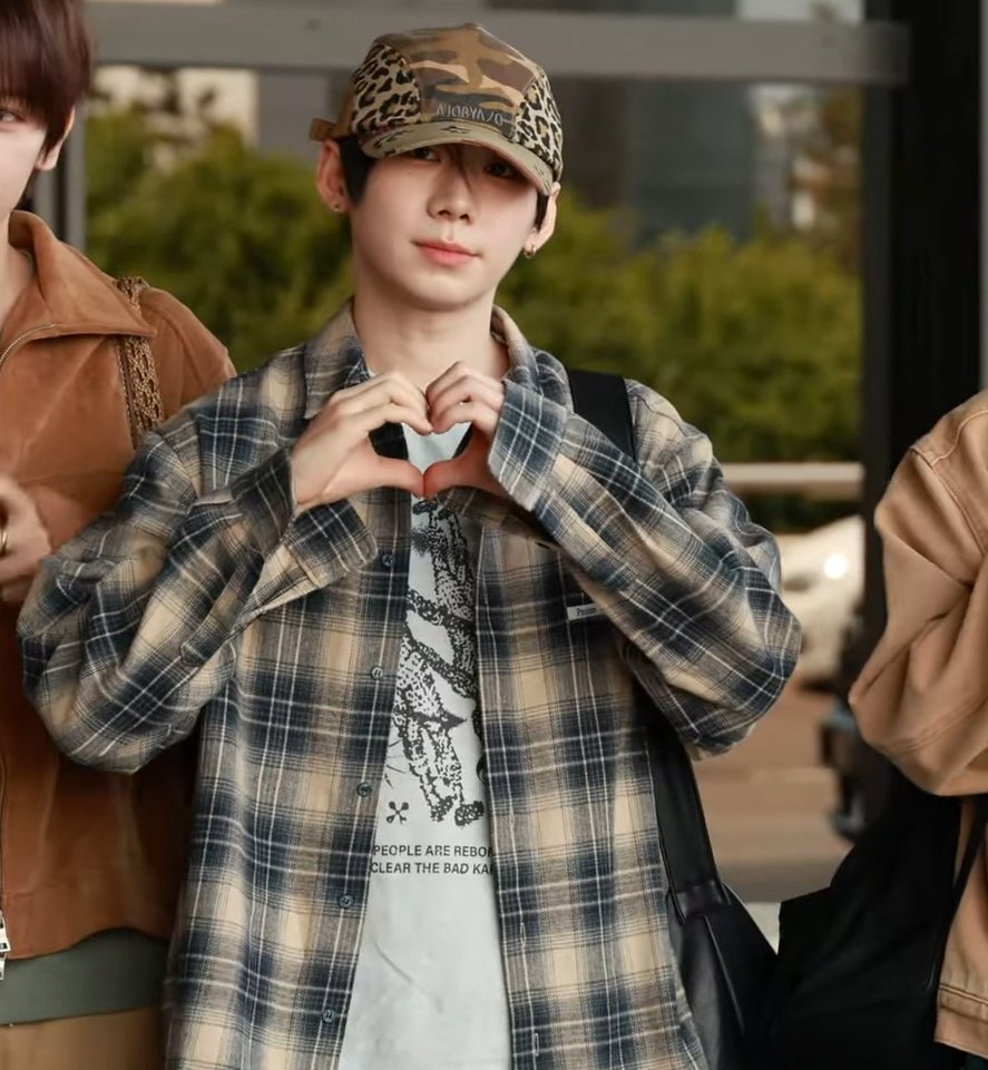 𝘩𝘢𝘯𝘦𝘶𝘯_𝘯𝘰𝘺𝘢⚘ tweet media