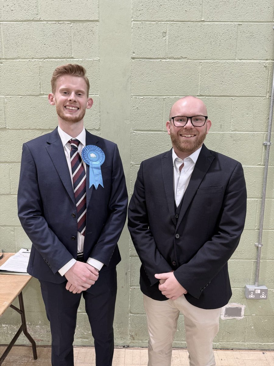 liammackenzieuk's tweet photo. It’s a huge honour to have been elected District Councillor for Ducklington!
Now it’s time to get to work https://t.co/EgZfZR3ZKn