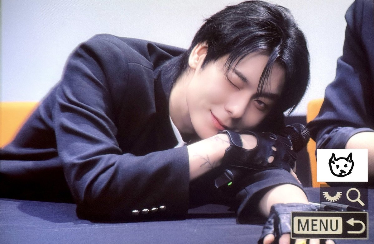 uehyun's tweet photo. https://t.co/8rZRrDi4K4