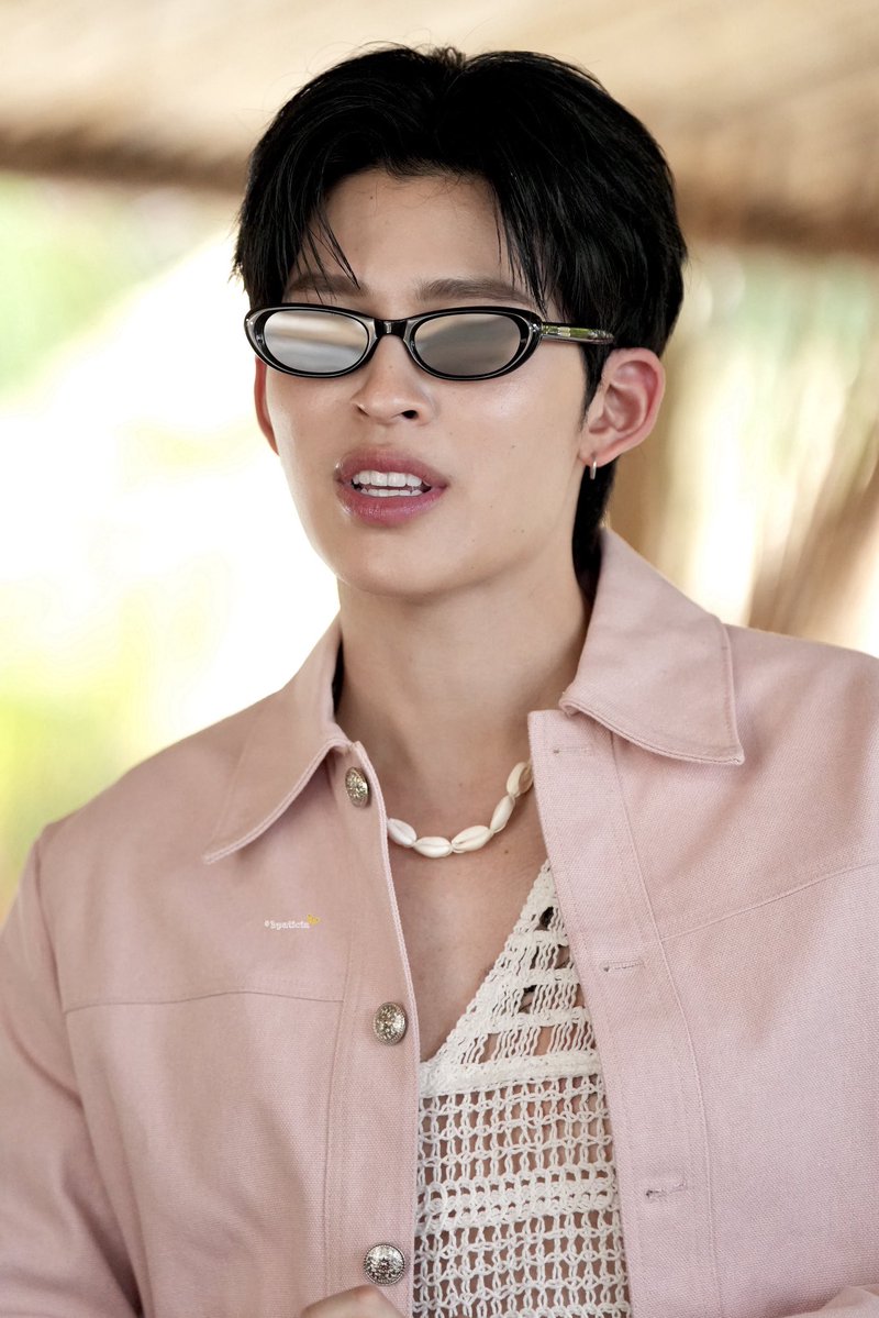 นะเนย ◞˚ tweet media