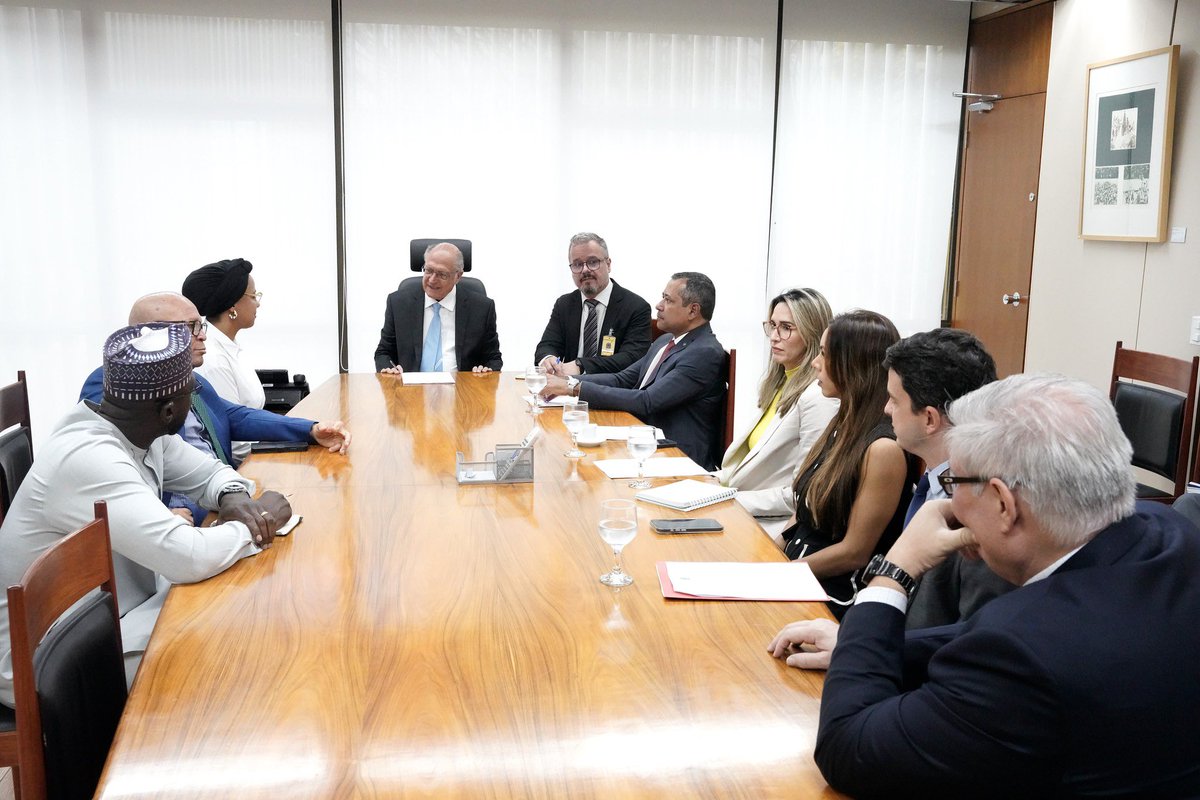 pfscu_ng's tweet photo. Nigeria and Brazil continue to deepen cooperation under the SDM framework.

Engagements with Brazil’s Vice President, Geraldo Alckmin, focused on agriculture cooperation, private sector collaboration, and direct flight connectivity between both countries.

#RenewedHope https://t.co/o7k7E80ztc