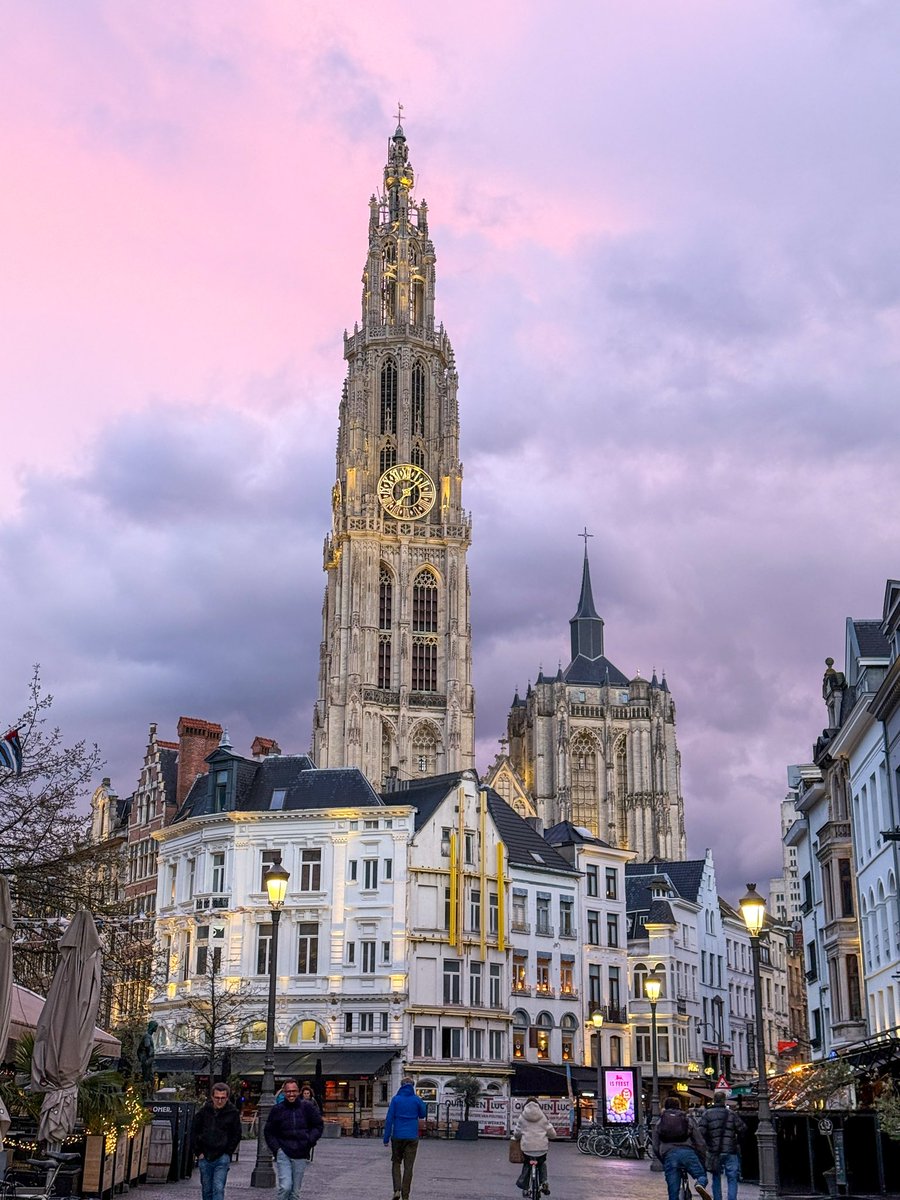 leocorvelli's tweet photo. People fly across the world for places that look like this.
Meanwhile sunset at Cathedral of Our Lady is just casually happening every evening in Antwerp.
One of the most underrated sunset spots in Europe and somehow nobody talks about it enough. #architecture #travel https://t.co/vXS5FGLfgm
