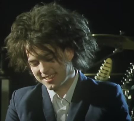 ROBERT SMITH DAILY YAY (@robertsmithdail) on Twitter photo 