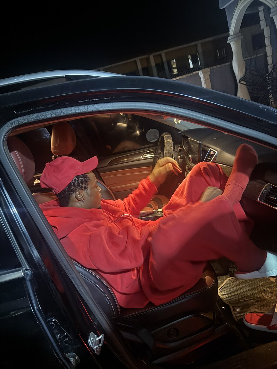 bigtunama's tweet photo. Not tryna get a quick fame and fade off after a while .. I’m building a career that will last forever . https://t.co/xm5pWZItEy