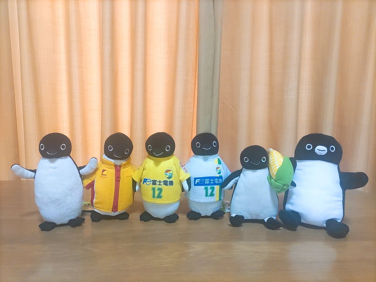 JR Suicaのペンギン　ポージング　2010　ぬいぐる 歴代可動式Suicaのペンギンぬいぐるみ (ポージング→NEWDAYS初代