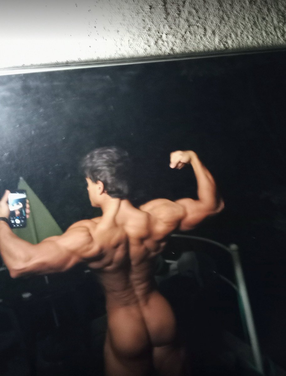 pro bodybuilder Andrew tweet media