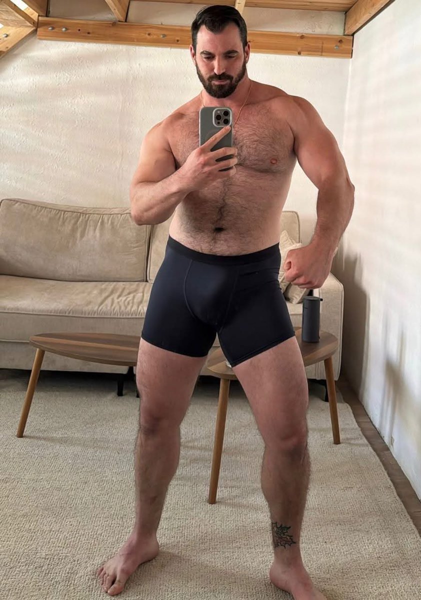 thickbelt1 tweet media