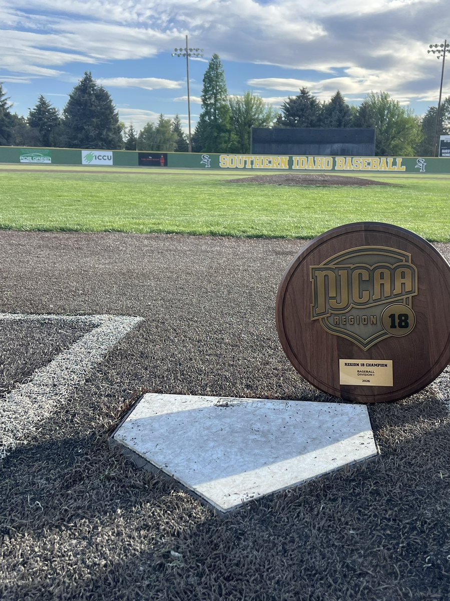 SLCC BASEBALL tweet media
