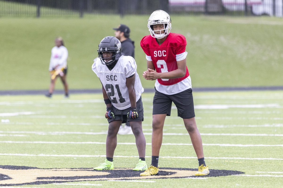 AshtonSpen93088's tweet photo. Spring came fast nothing but work is being put in. Can’t wait for the up coming season !! @SMOKETIMUSPRIME @SOCGoldenBearFB @Coach_Wheatfall https://t.co/ALW6x9JvQs