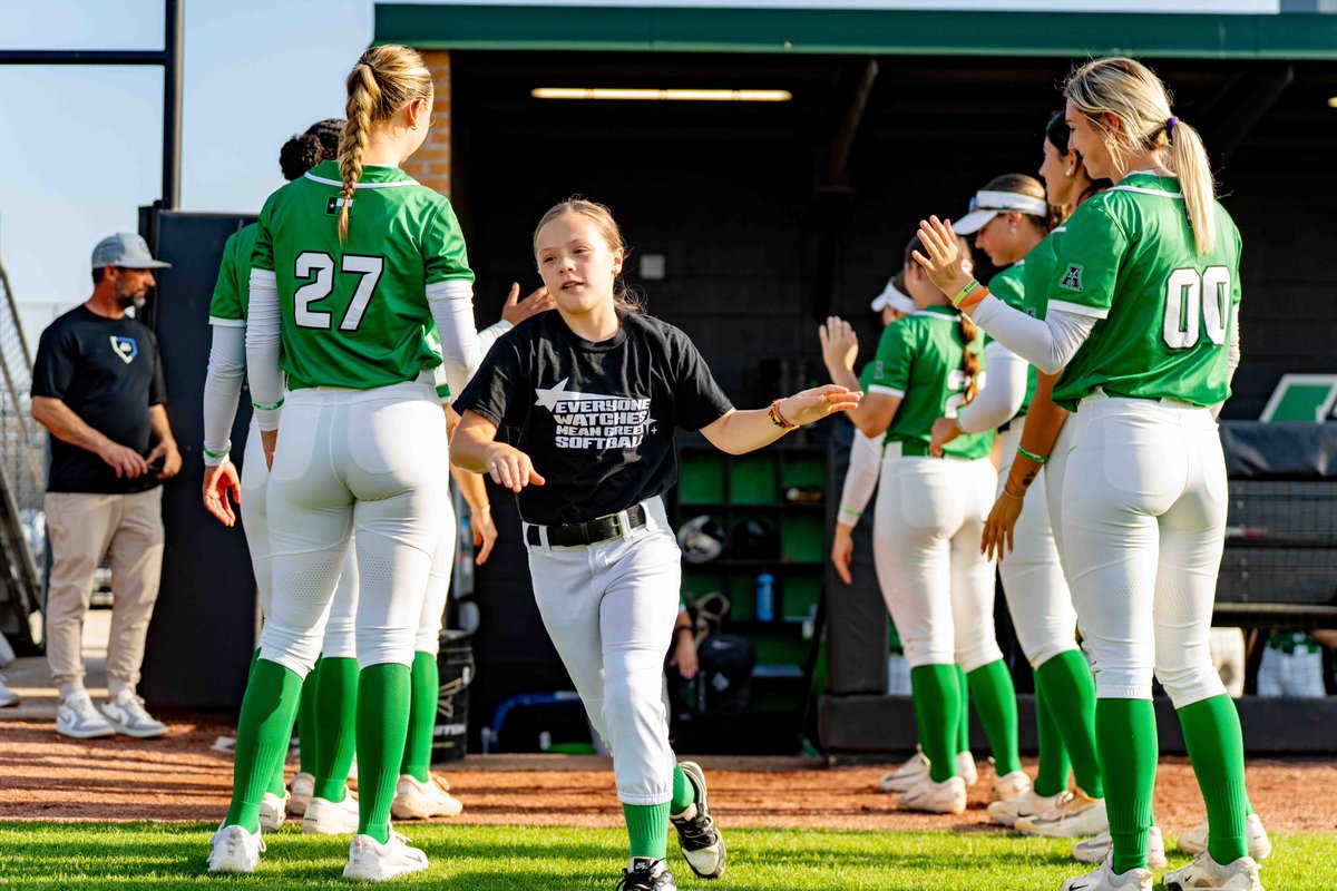 ConnorSmith_UNT's tweet photo. Thank you @MeanGreenSB for an awesome year and can’t wait for what lies ahead for @CoachCodyWhite and crew! Best is yet to come and know you have made the DFW youth softball community excited for what is to come as well! Onward and upward. #GMG 🟢🦅 https://t.co/VSiELJFviA