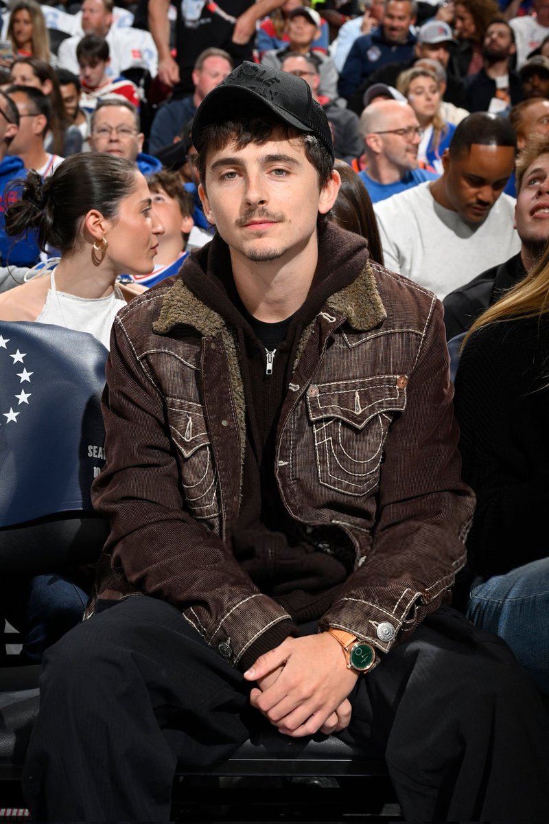 Timothée Chalamet Updates tweet media
