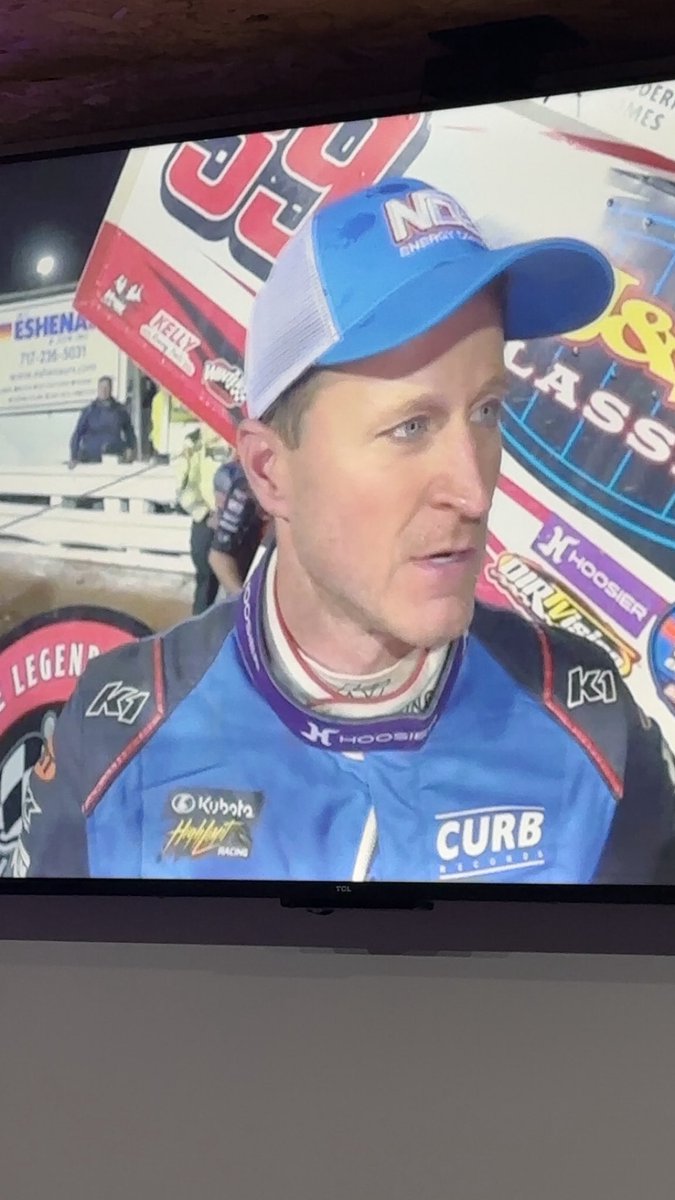AdamThomp09's tweet photo. Kasey Kahne wins an Outlaw event in a Posse car with a High Limit patch on his fire suit. Love it. https://t.co/FAjRjCSEiT