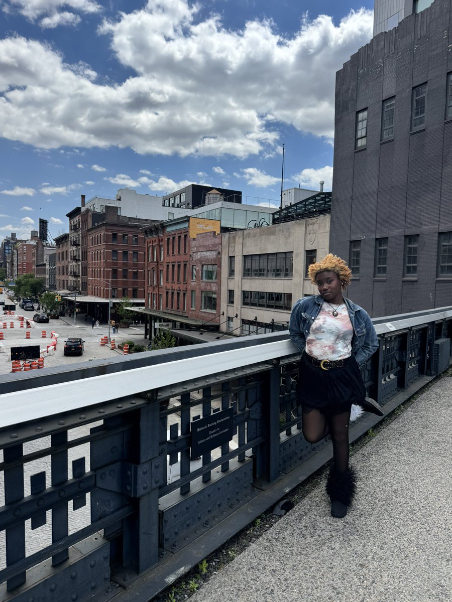 emmpowerr's tweet photo. In NYC ❤️ https://t.co/7SPjZdHqpn