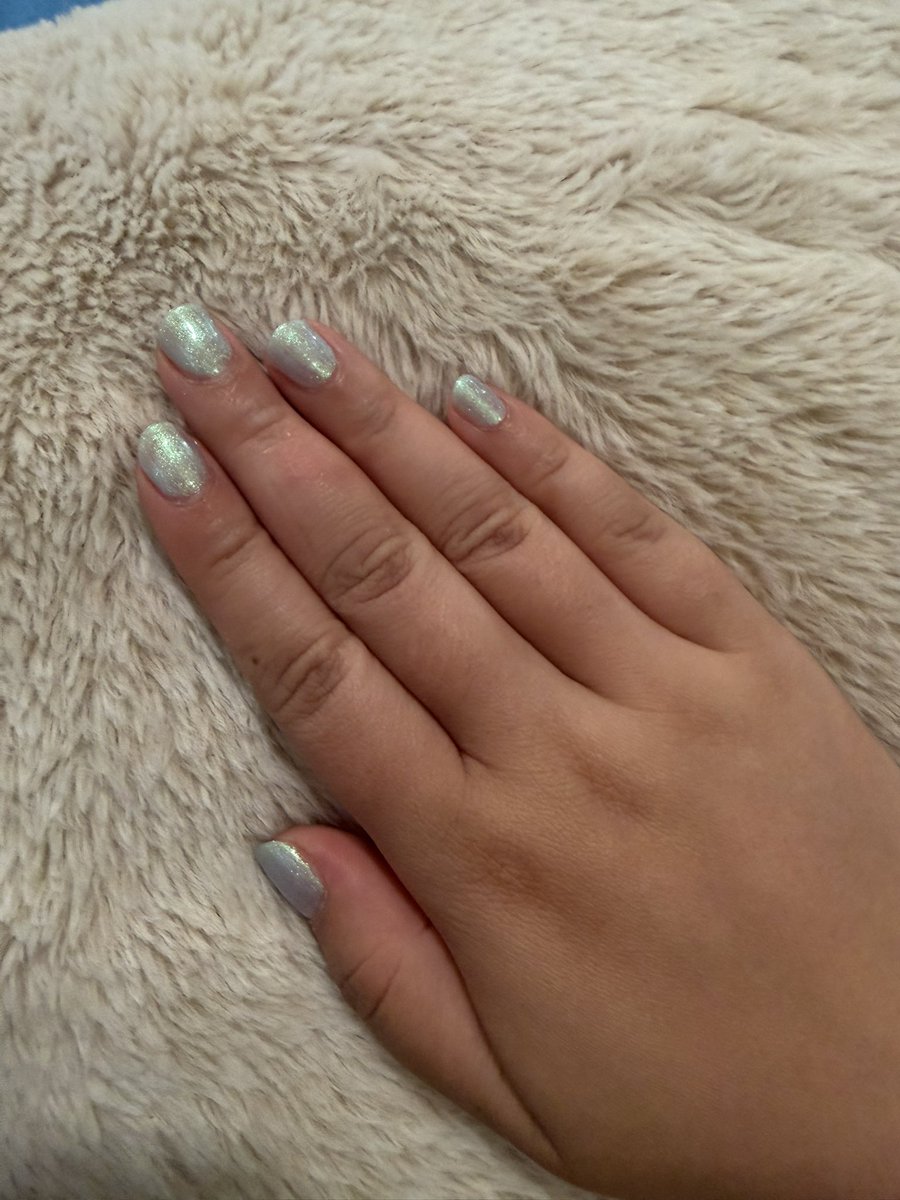 Yoruubi's tweet photo. Haven’t done my nails in awhile https://t.co/IDxOyE7c1H