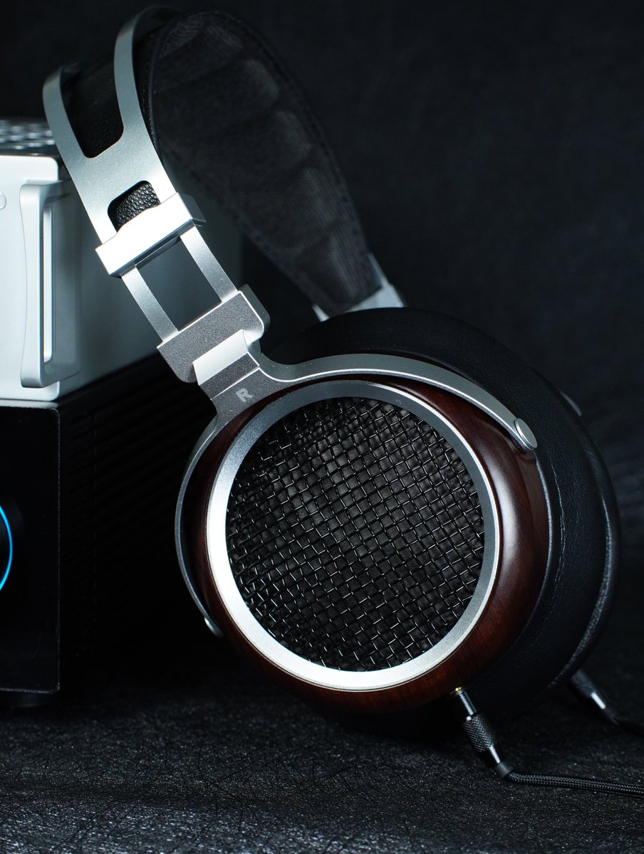 sivga_audio's tweet photo. With Sivga Luan, every listen becomes a rich experience — crafted for comfort, tuned so every note satisfies.
#Sivga #Luan #hifi #headphone #audio #hifiaudio #audiophile #musiclover https://t.co/59iHATm1IK