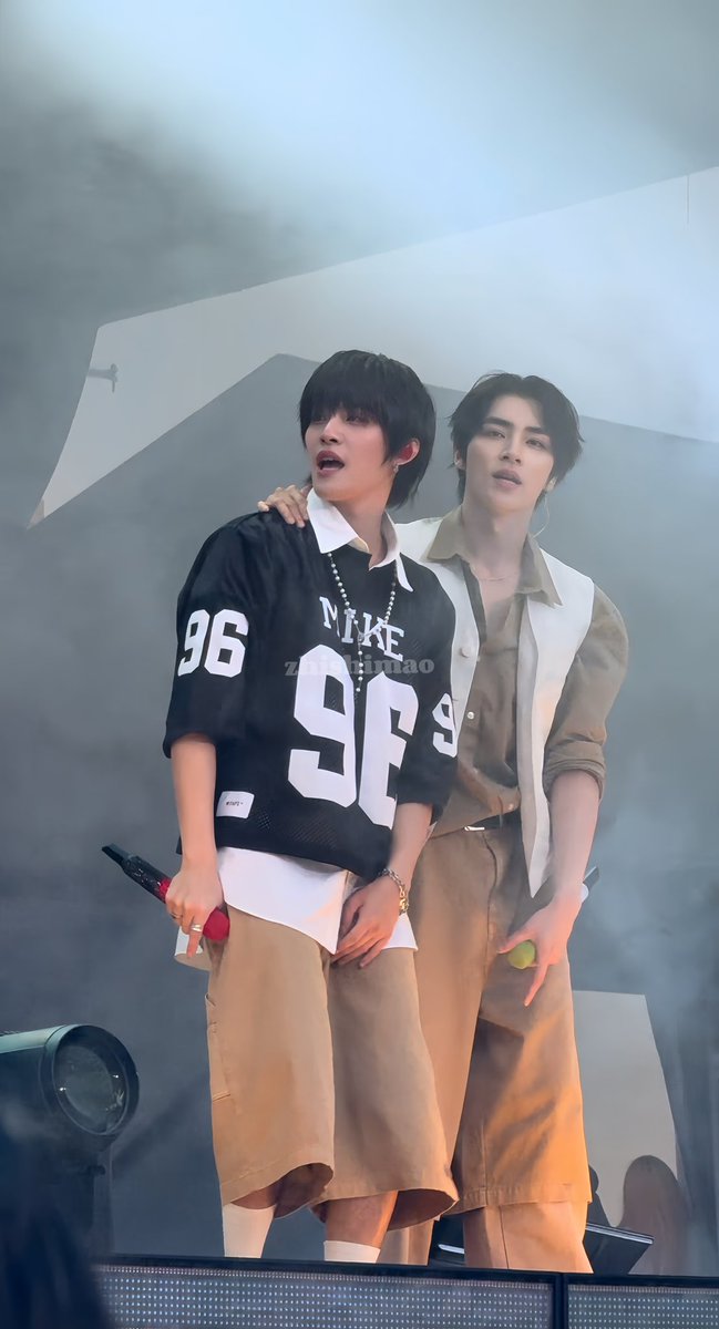 imnotcheesecat's tweet photo. Share three handsome photos
#양양 #XIAOJUN https://t.co/YSEYk9ZTet