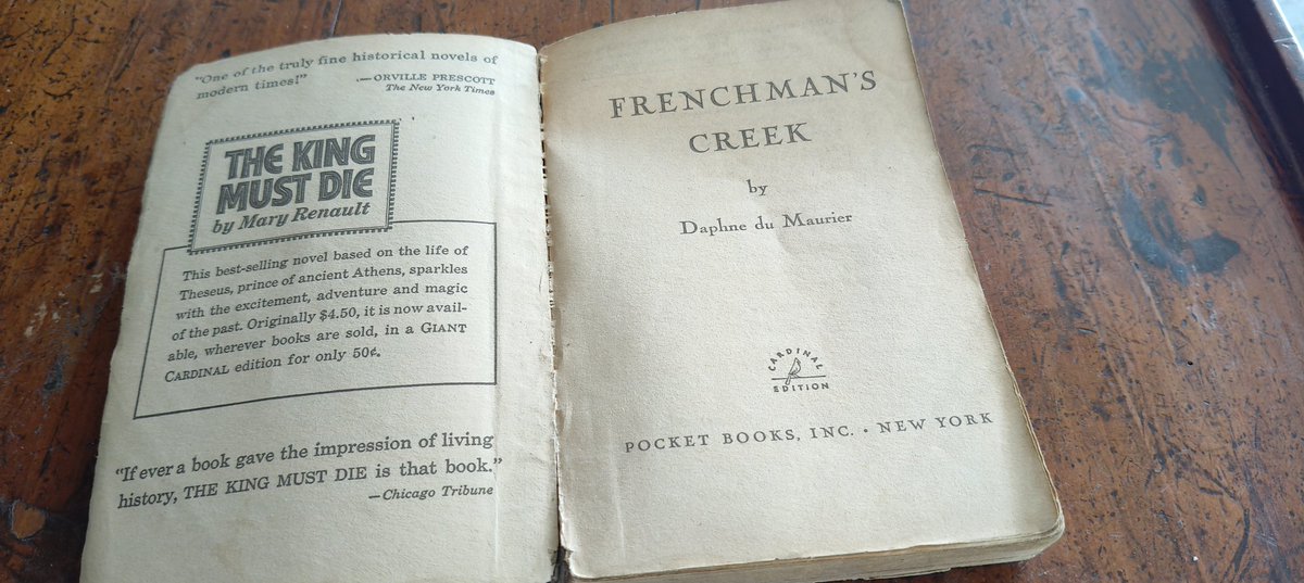 maitra_gaurangi's tweet photo. And so begins the weekend with the luxury of good prose of Daphne du Maurier's 1941  romance set in Cornwall‼️This secondhand volume,picked up long ago, brings home the sea, river,the coast,the pirate and of course the lady🌹 https://t.co/7wTpj3Xjn2