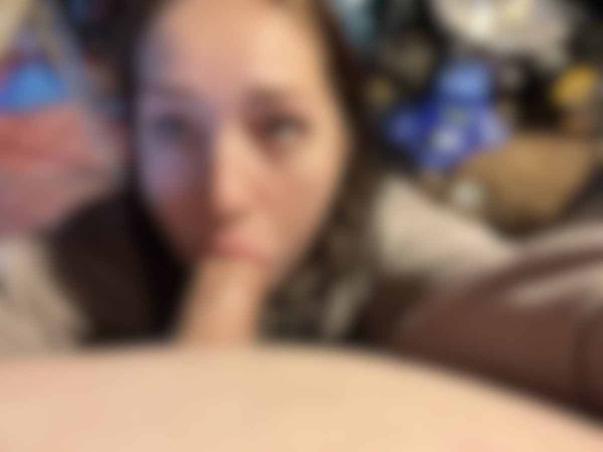 Rachel Raw tweet media