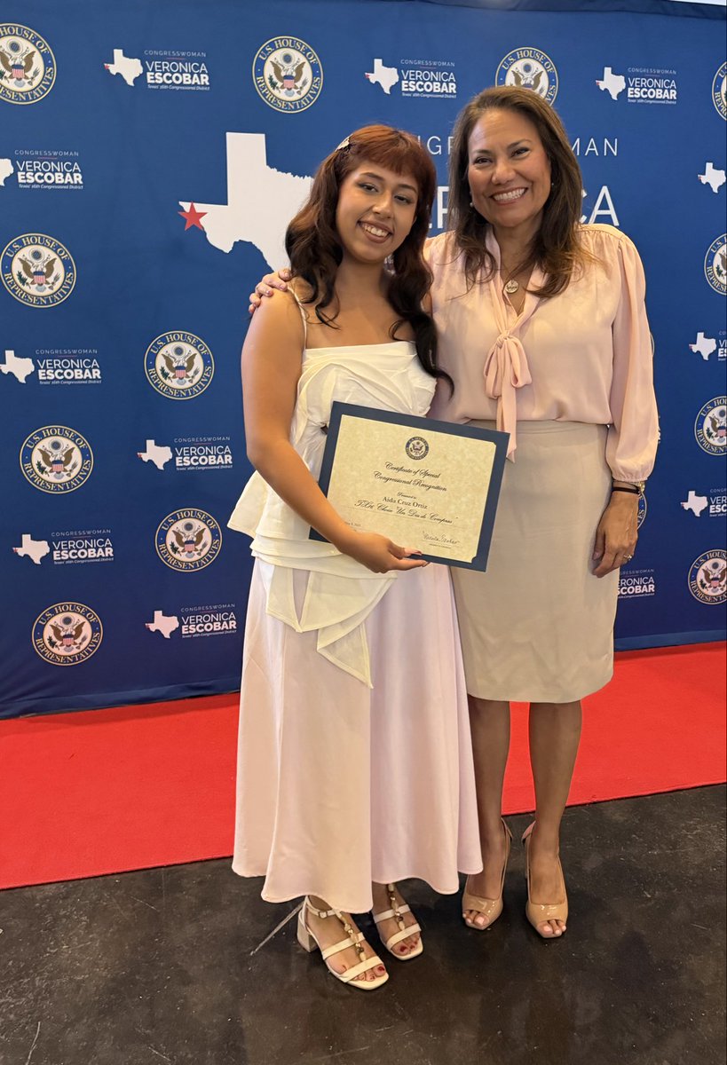 Karen Ortega MHS Art Teacher tweet media
