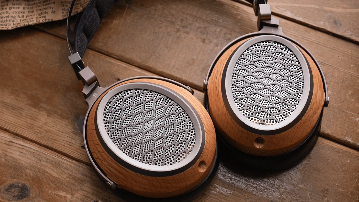 sivga_audio's tweet photo. 🎶Delicate vocals. Rich classical. Energetic pop.
🎧Whatever you're into, P2 Pro plays it with ease.
#Sivga #P2Pro #hifi #headphone #audio #hifiaudio #audiophile #musiclover https://t.co/BfiANbTccq