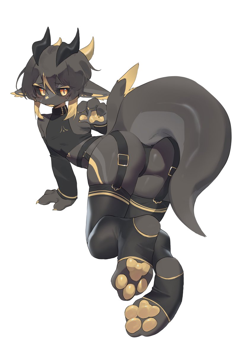 ✨RITRA✨ tweet media