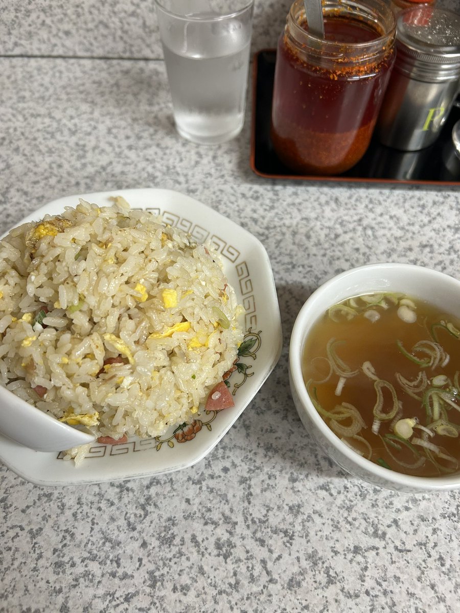 OO)・ )ぶひっ