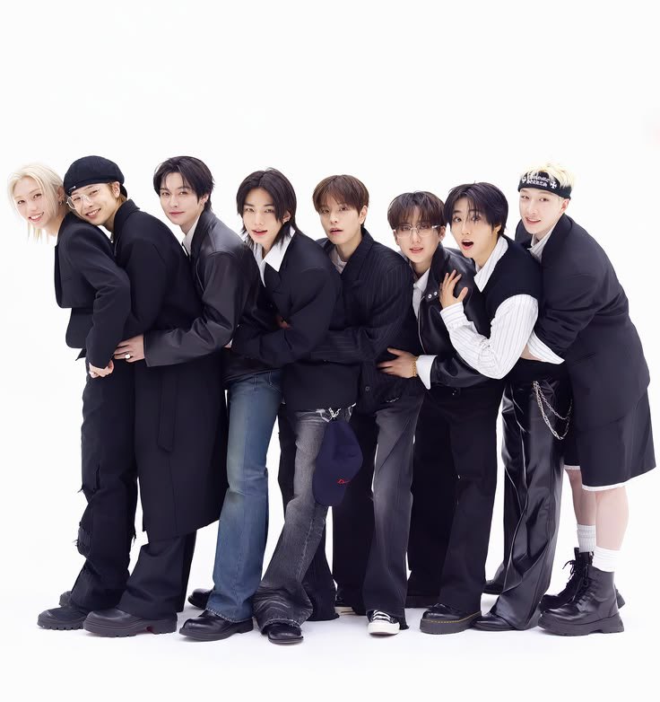 SKZ BASE tweet media