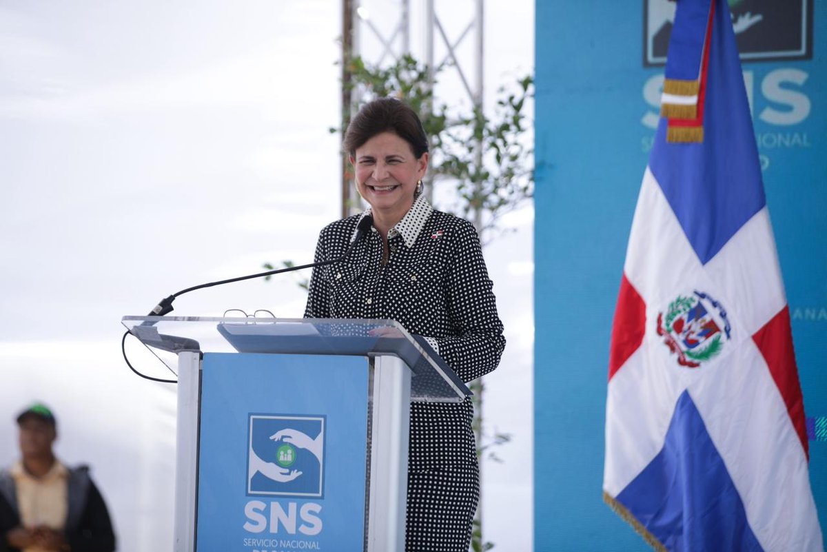 Raquel Peña y director del SNS entregan renovado hospital municipal de Castañuelas 

a través de @El Centinela de la Frontera