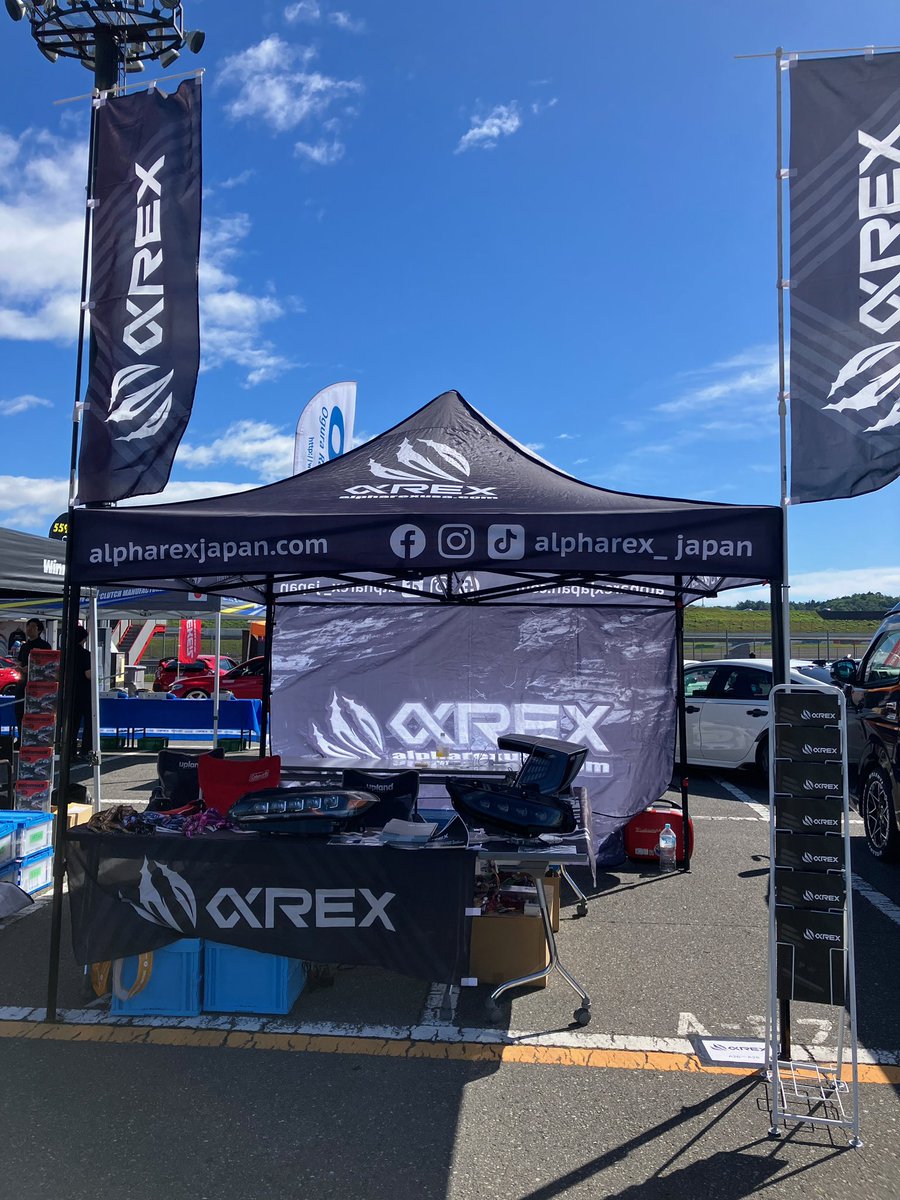 AlphaRex_Japan's tweet photo. 本日5月9日(土) 栃木県 モビリティリゾートもてぎにてHonda All Type R World Meeting 2026出展中！
#アルファレックス
#タイプR
#シビック
#alpharex #civic https://t.co/n8hVj5IVkO