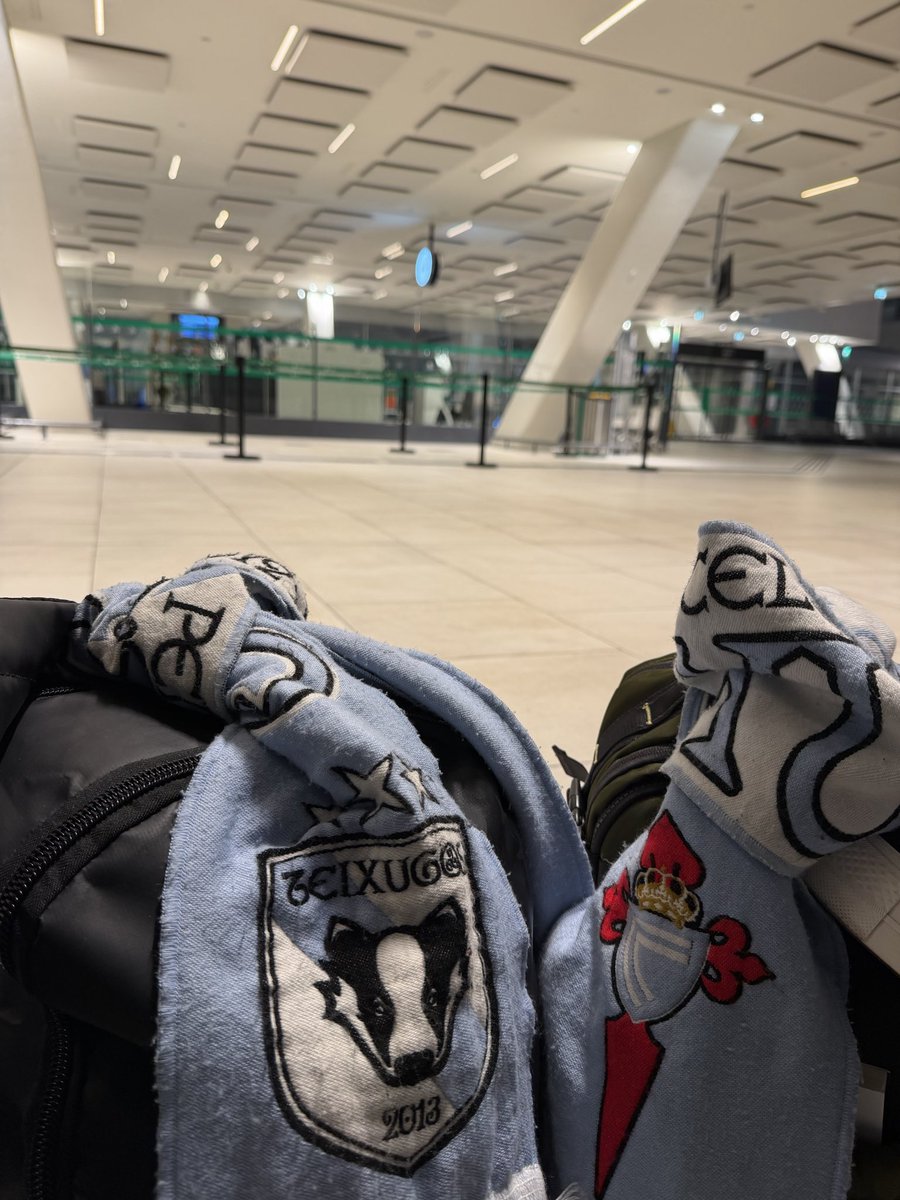 teixugos's tweet photo. ⏰Bos dias➡️4:45 Nosos teixugos camiño do wanda➡️🚆🔥🔥 https://t.co/h2143a2Xnd
