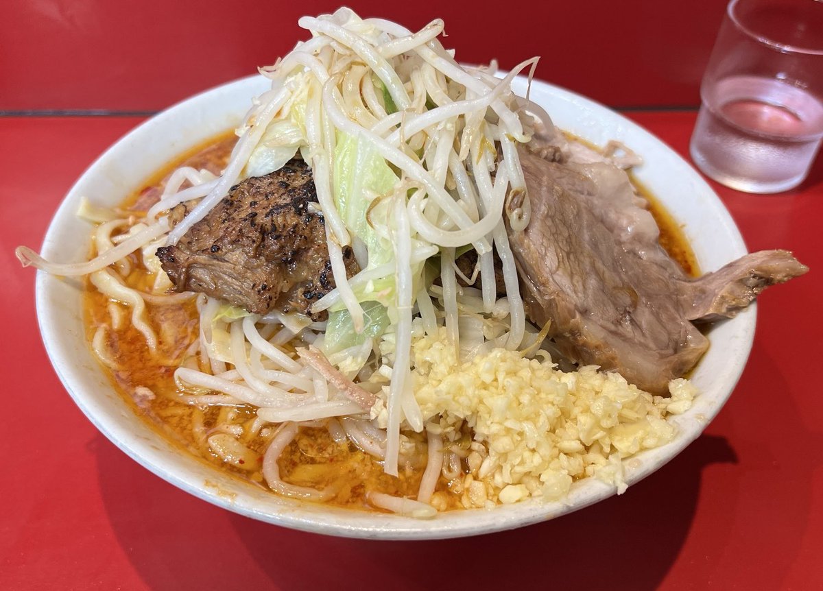 to2thefuture's tweet photo. 2026/05/07 木曜日
ラーメン二郎　西台駅前店へ
小ラーメン　¥1100
SK ¥50
炙り　¥100を https://t.co/zKGeVGElAh