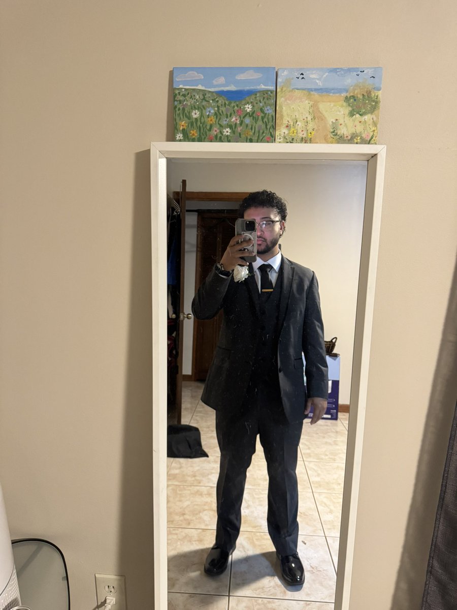 Fearfuhll's tweet photo. 🕴️ https://t.co/bEhOpQ8WqM