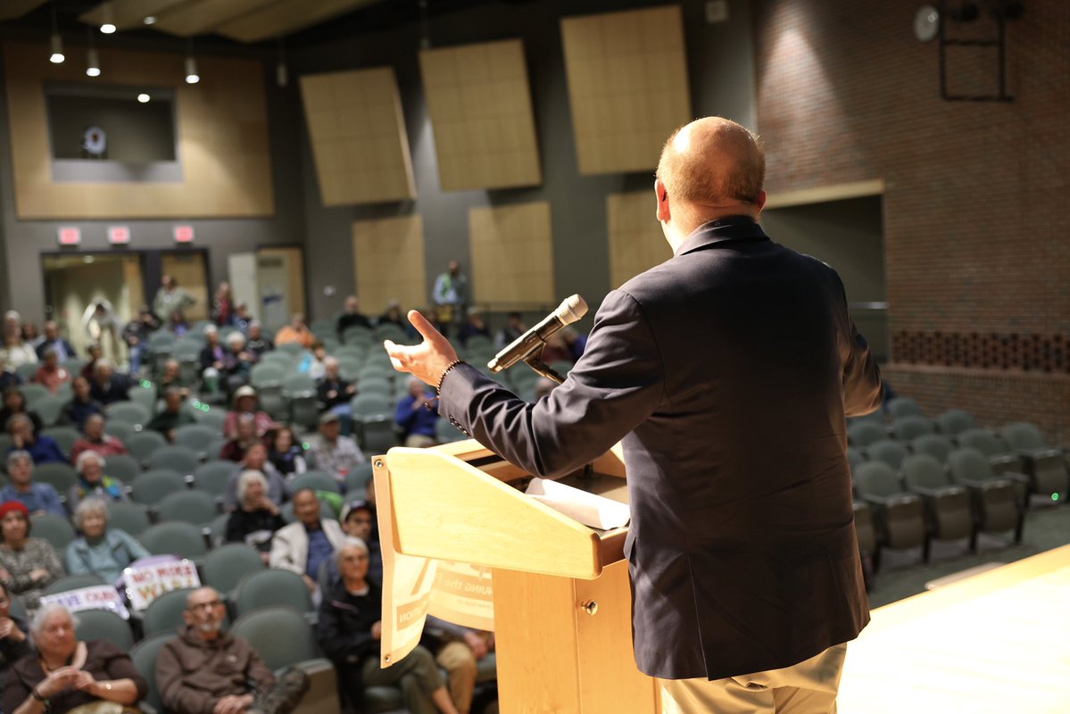 Jim McGovern tweet media
