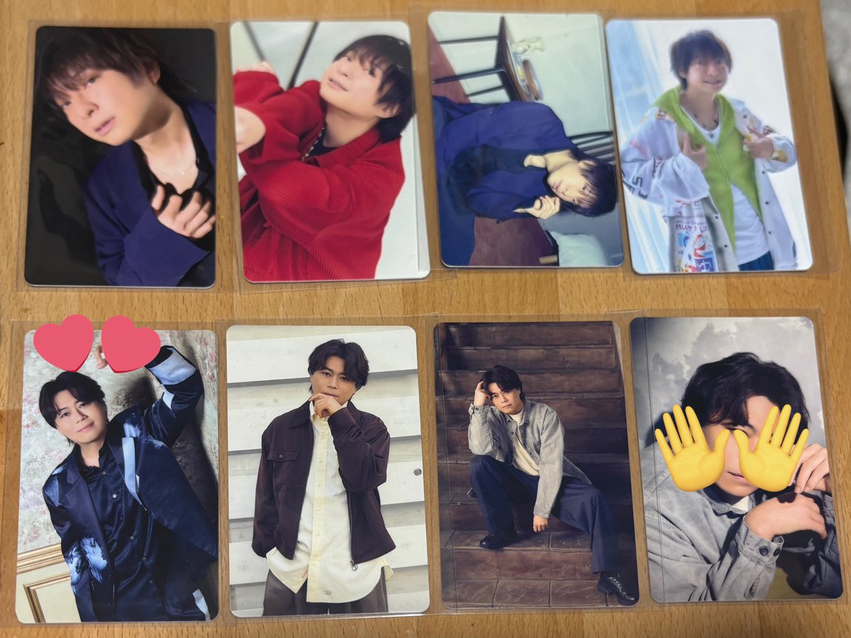 な な tweet media