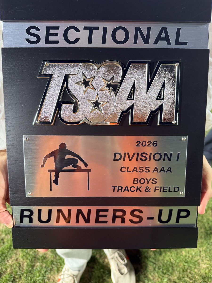 dchs_track&field tweet media