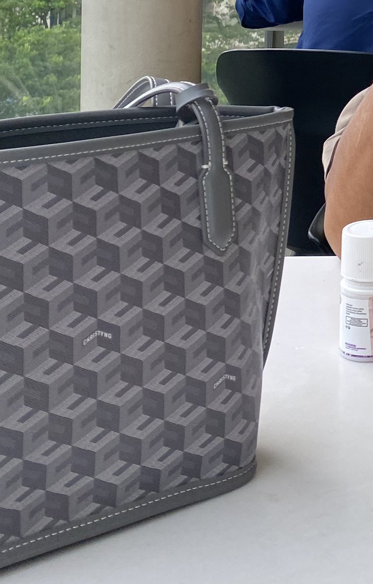 zeusluwin's tweet photo. wts preloved christy ng mini russo ashgrey
-original masihh lengkap semua
540k, bisa co oyen, pemakaian pribadi https://t.co/us8OGGOxvM