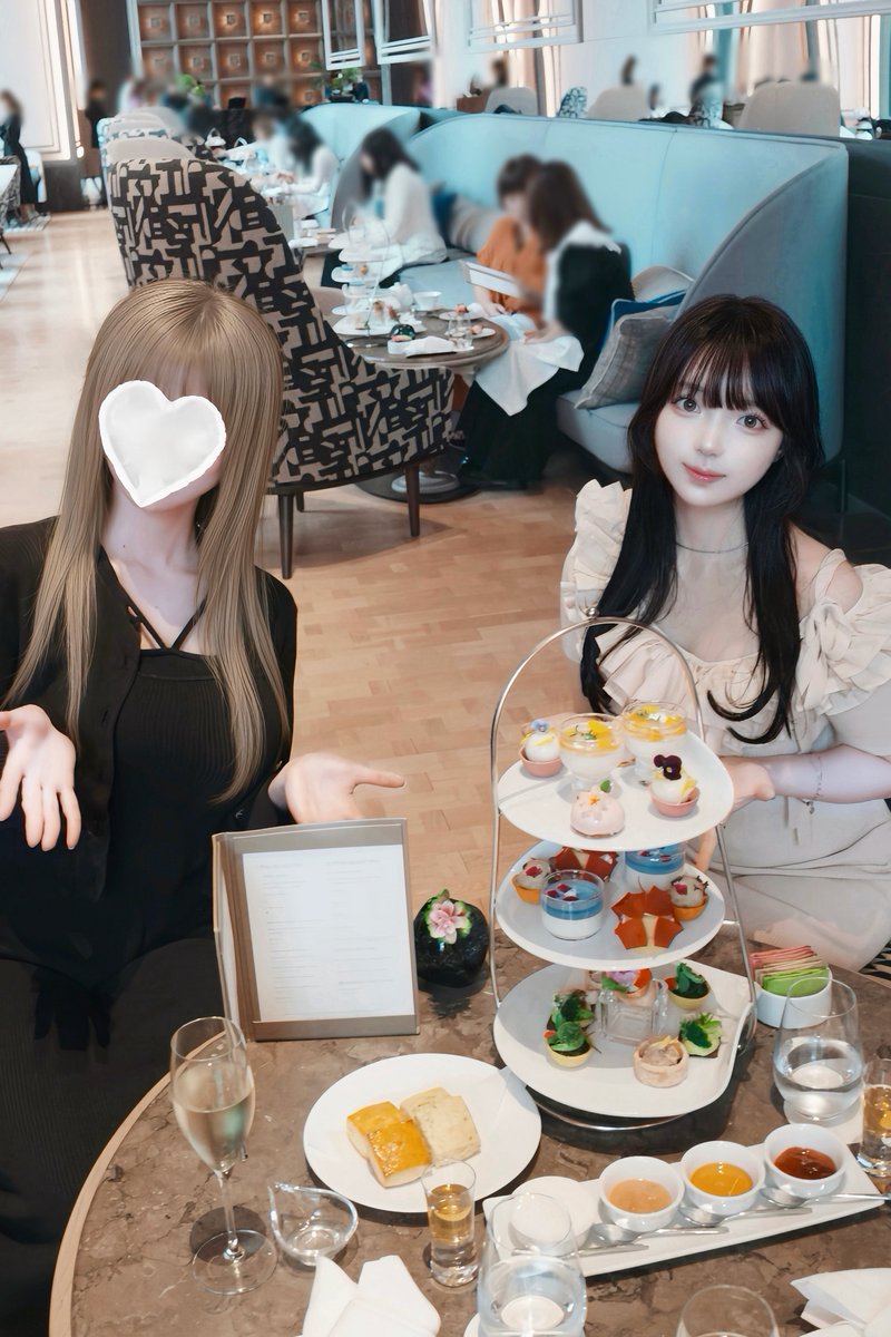 大学からのリア友のえちかわ2.5次元Vtuberのるちかちゃんとアフタヌーンティー行ってきた〜🍽️🤍 https://t.co/Kf1bCwmec8