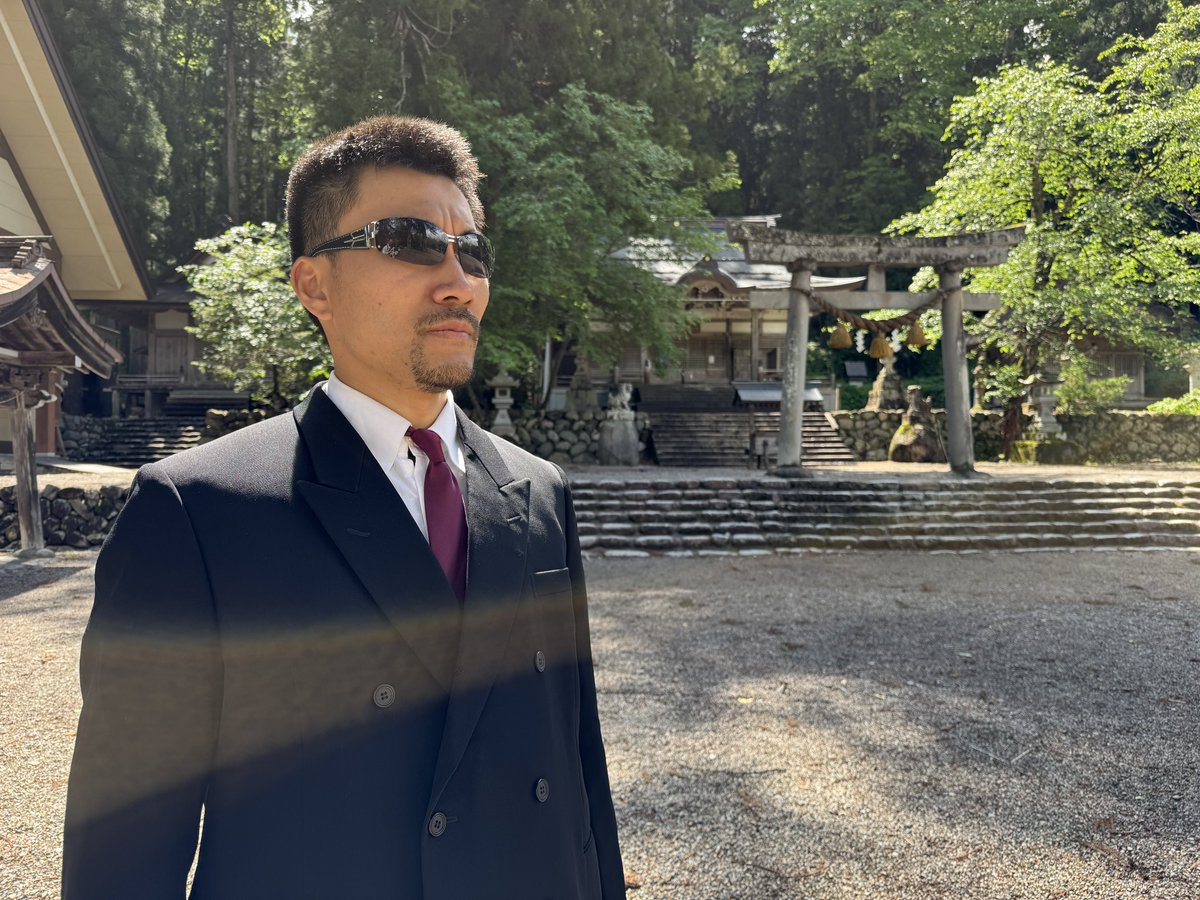 折角雛見沢に来たのでお嬢を探してます
