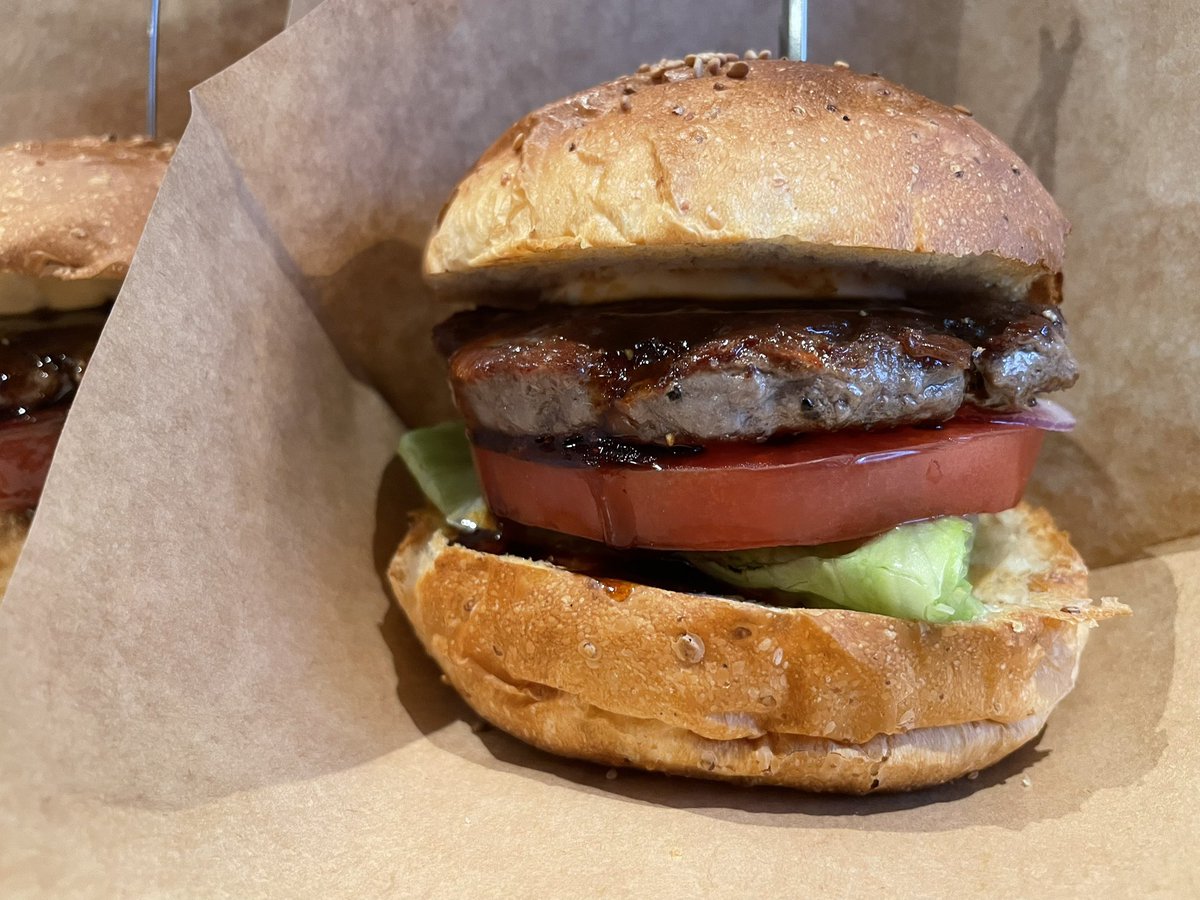 CHILLAX BURGERS &WINE チラックス 池袋グルメバーガー ハンバーガー tweet media